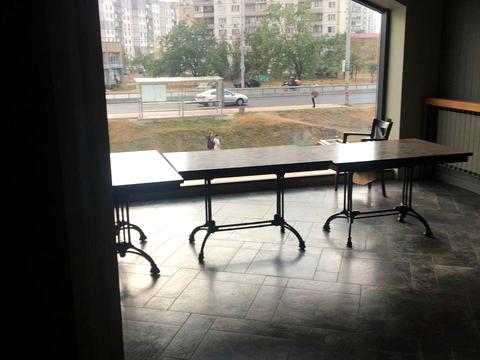 комерційна за адресою Володимира Івасюка просп. (Героїв Сталінграду), 4-А