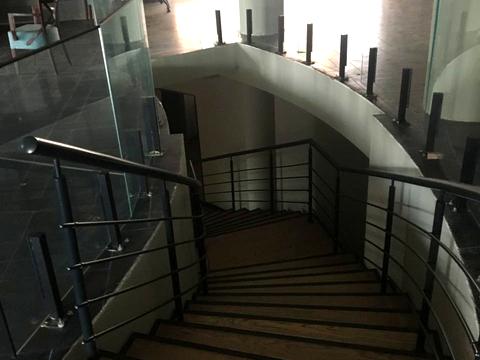 комерційна за адресою Володимира Івасюка просп. (Героїв Сталінграду), 4-А