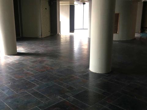 комерційна за адресою Володимира Івасюка просп. (Героїв Сталінграду), 4-А