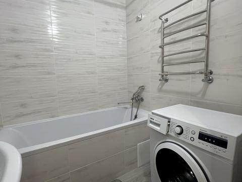 квартира по адресу Героїв Крут ул. (Комунарів), 4/1