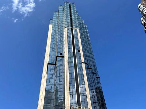 комерційна за адресою Антоновича вул. (Горького), 136