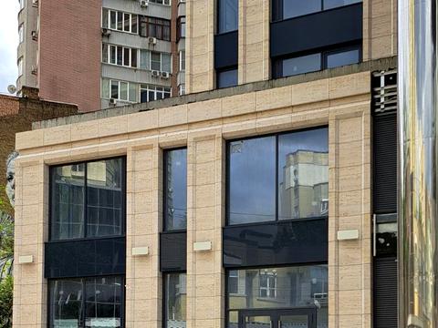 комерційна за адресою Антоновича вул. (Горького), 136