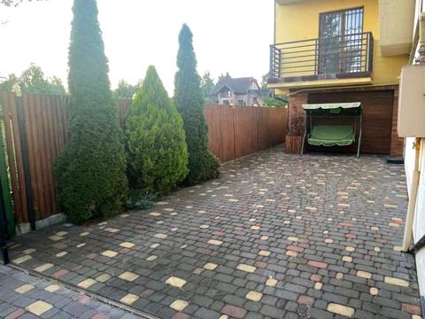 будинок за адресою Брюховецька, 12