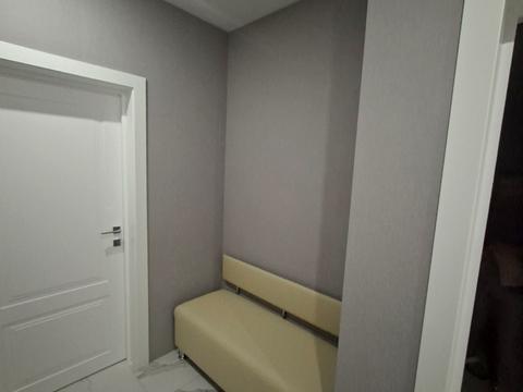 комерційна за адресою Каховська вул., 58