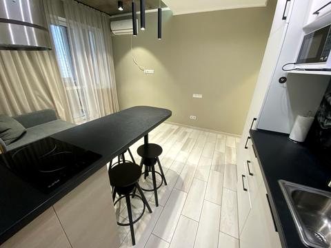 квартира за адресою Героїв полку "Азов" вул. (Маршала Малиновського), 8