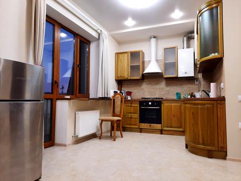 квартира за адресою Дмитріївська вул. (Дмитрія Донського), 1