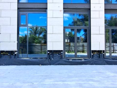 комерційна за адресою Академіка Заболотного вул., 2