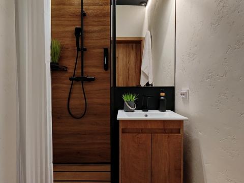 квартира за адресою Ревуцького вул., 40-В