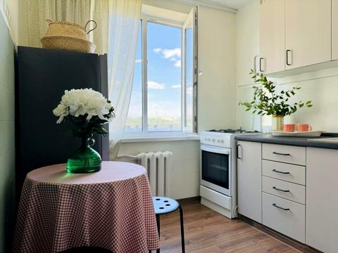 квартира за адресою Дніпровська набережна вул., 11