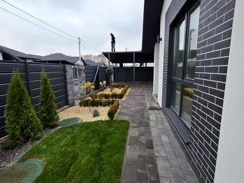 будинок за адресою Прикордонна