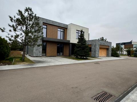 будинок за адресою Центральна