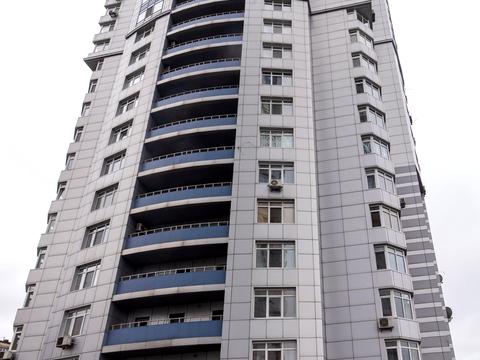 квартира за адресою Миколи Ушакова вул., 1-Б