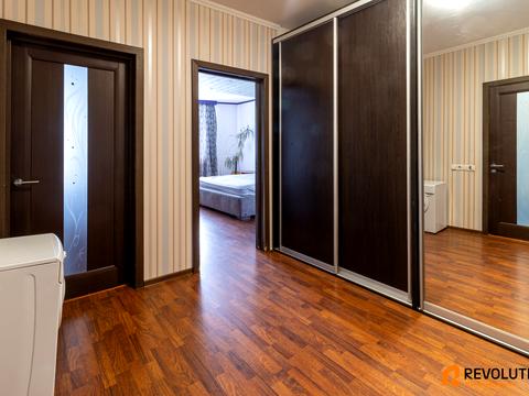 квартира за адресою Миколи Ушакова вул., 1-Б