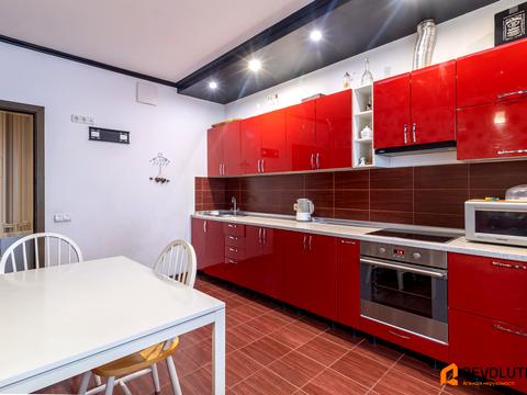 квартира за адресою Миколи Ушакова вул., 1-Б