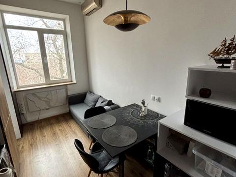 квартира за адресою Олександра Кошиця вул. (Караваєва), 3