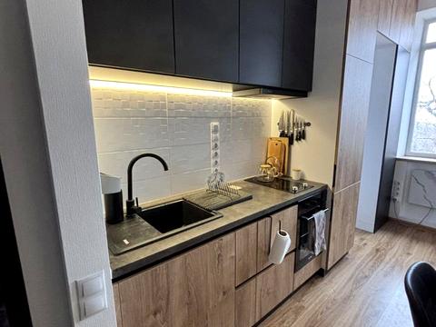 квартира за адресою Олександра Кошиця вул. (Караваєва), 3