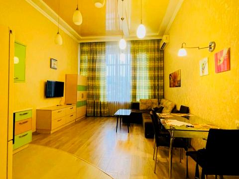 квартира за адресою Літературна вул., 12