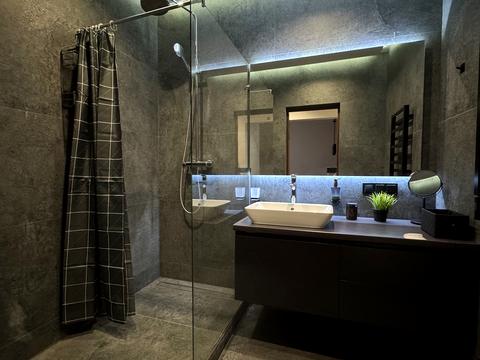 квартира за адресою Зарічна вул., 3-А