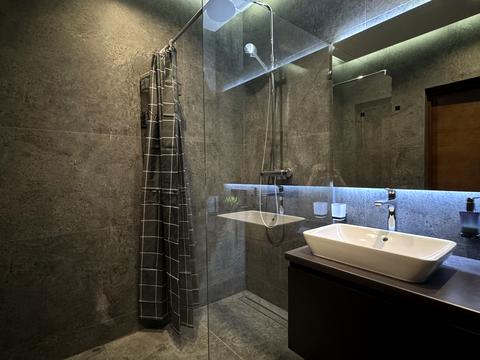 квартира за адресою Зарічна вул., 3-А