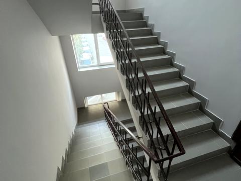 комерційна за адресою Героїв УПА вул., 73