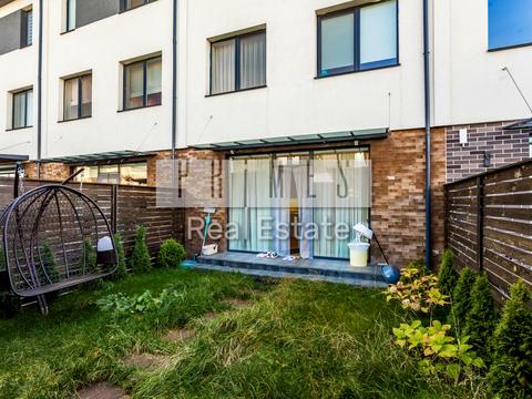 будинок за адресою 42-га Садова вул.