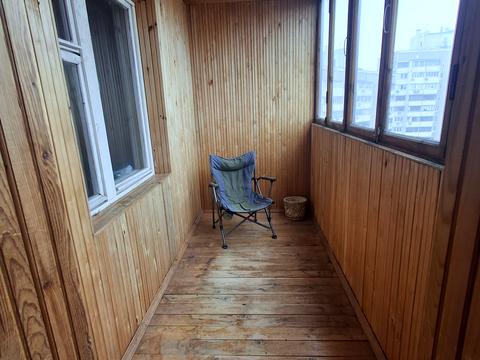 квартира за адресою Анни Ахматової вул., 25