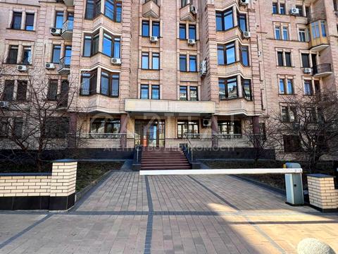 комерційна за адресою Кудрявська вул., 13-19