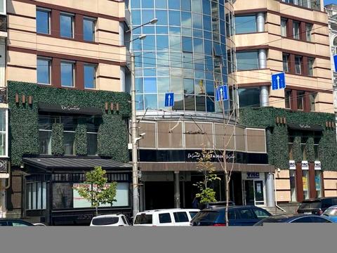 комерційна за адресою Велика Васильківська вул. (Червоноармійська), 62