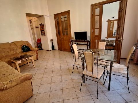 квартира за адресою Ринок пл., 2