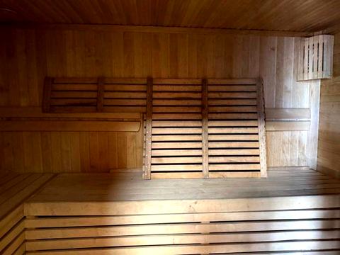 будинок за адресою Броварський просп., 2