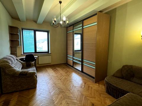 квартира за адресою Джерельна вул., 30