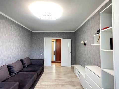 квартира за адресою Академіка Корольова вул., 88