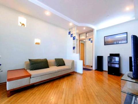 квартира за адресою Круглоуніверситетська вул., 13