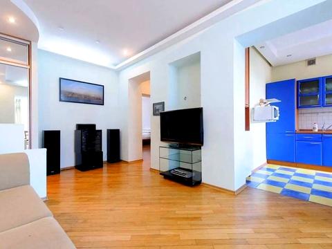 квартира за адресою Круглоуніверситетська вул., 13