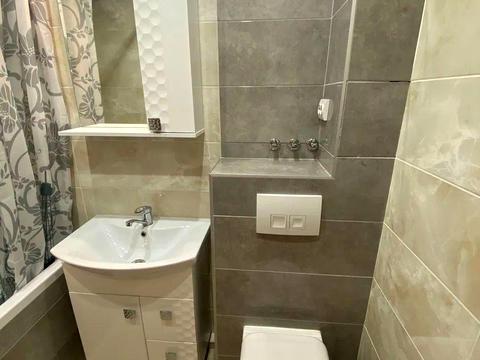 квартира по адресу Голосеевский просп. (40-летия Октября), 122/1