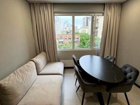 квартира за адресою Золотоустівська вул., 25