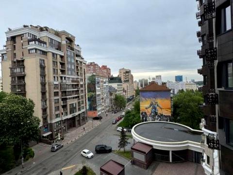 квартира за адресою Золотоустівська вул., 25