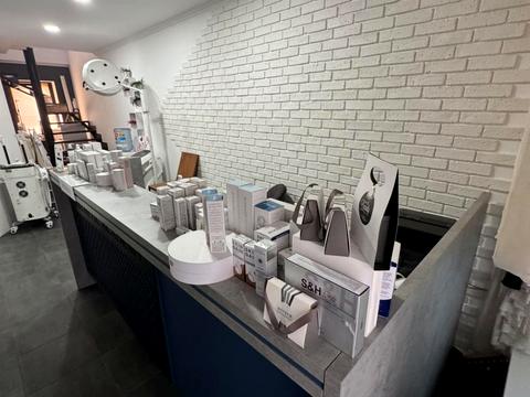 коммерческая по адресу Киев, Николая Михновского бульв. (Дружбы Народов), 30/1Б