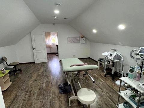 коммерческая по адресу Киев, Николая Михновского бульв. (Дружбы Народов), 30/1Б