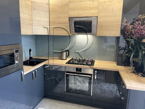 квартира по адресу Петровская ул., 1