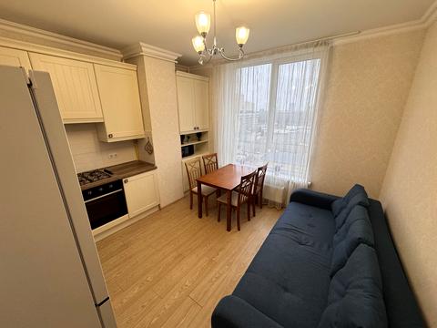 квартира за адресою Практична вул., 1