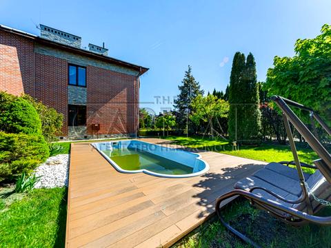 будинок за адресою Лісова вул.