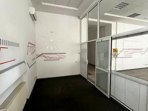 комерційна за адресою Володимира Моссаковського вул. (Клари Цеткін), 1-А