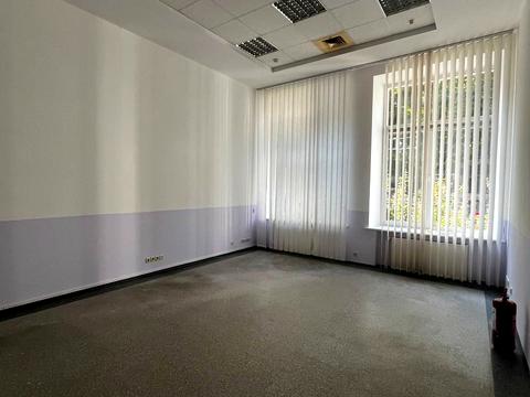 комерційна за адресою Володимира Моссаковського вул. (Клари Цеткін), 1-А