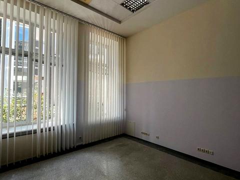 комерційна за адресою Володимира Моссаковського вул. (Клари Цеткін), 1-А