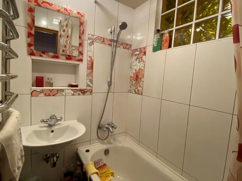 квартира за адресою Машинобудівна вул., 24