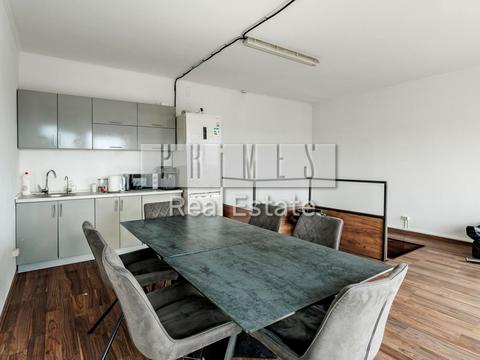 коммерческая по адресу Киев, Николая Михновского бульв. (Дружбы Народов), 16