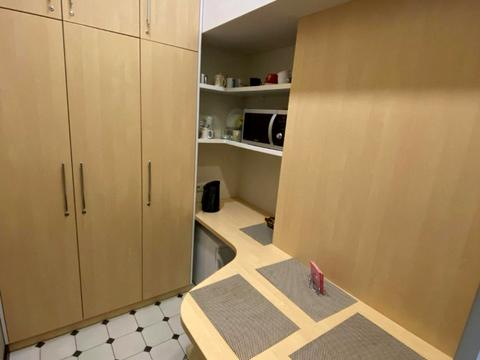 комерційна за адресою Предславинська вул., 30