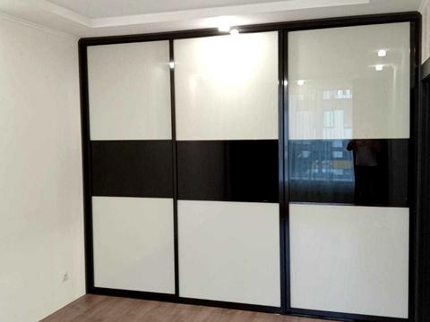 квартира за адресою Героїв Небесної Сотні просп., 18/2