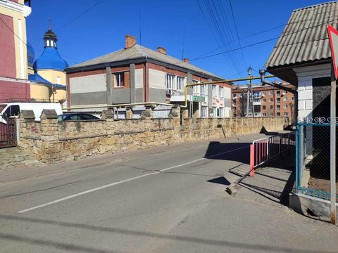 коммерческая по адресу Соборний провулок, 3